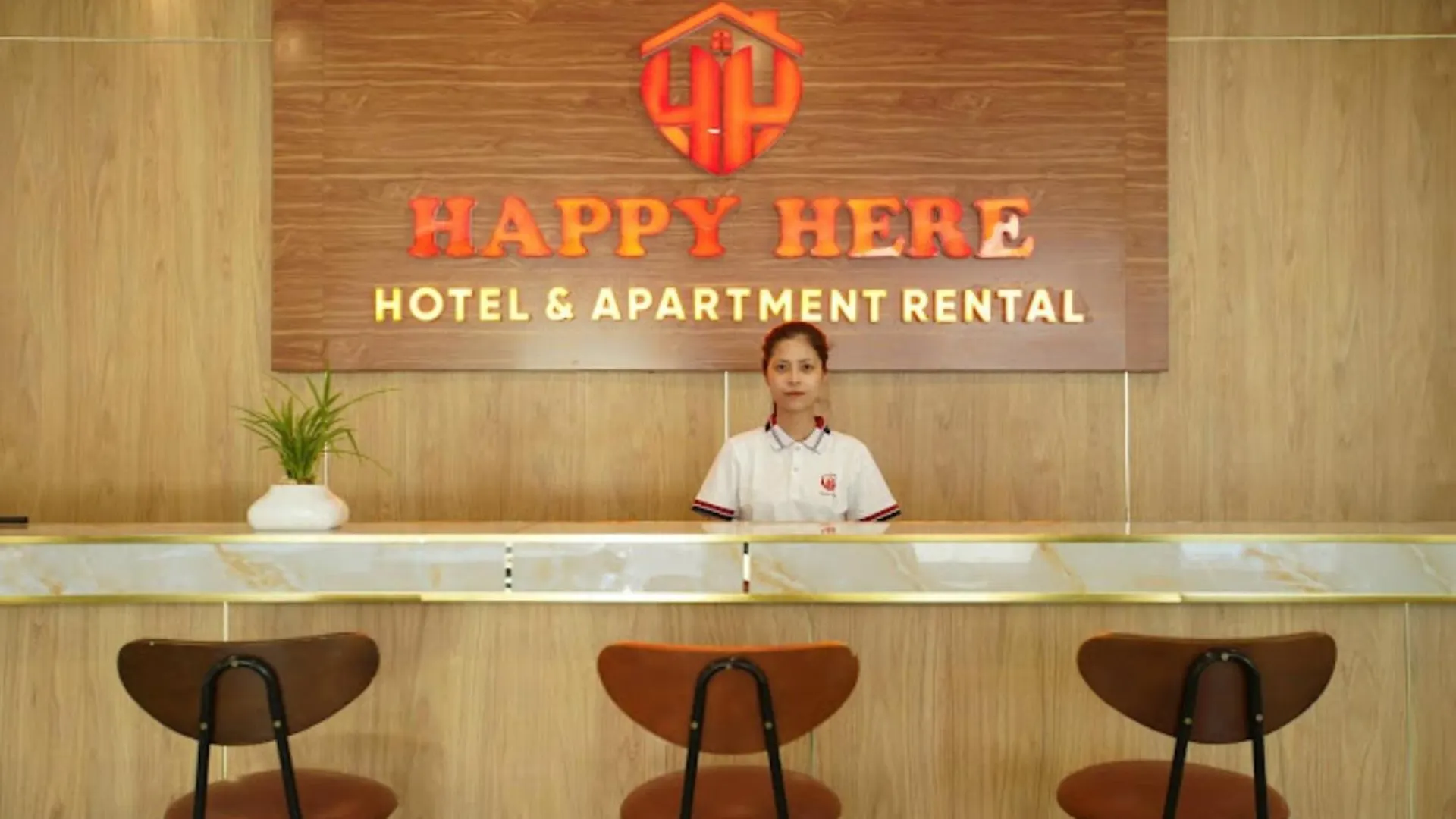 Happy Hotel Here Nha Trang 0*,  Vietnam