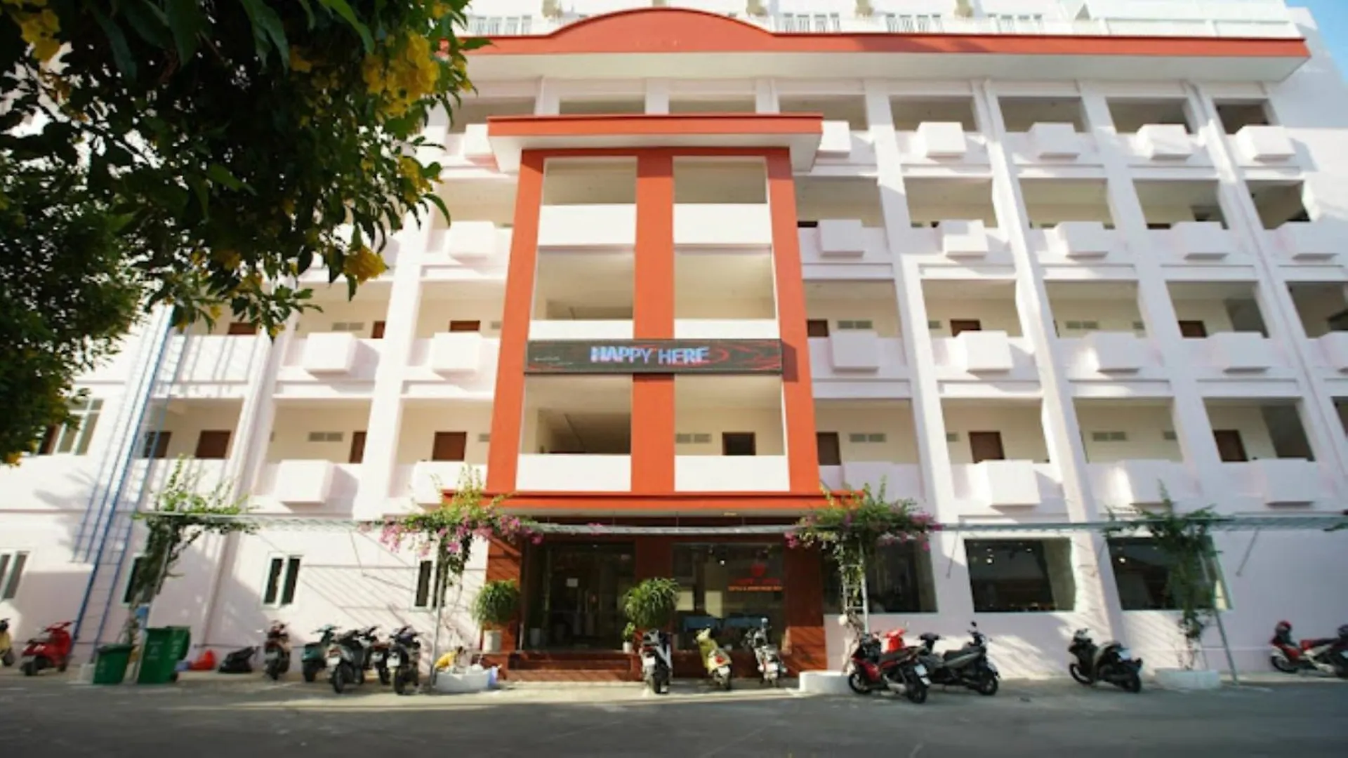 Happy Hotel Here Nha Trang