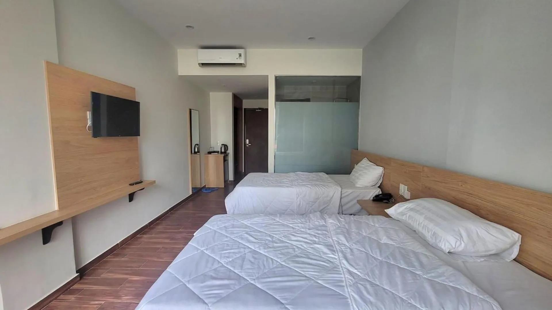 Happy Hotel Here Nha Trang Vietnam